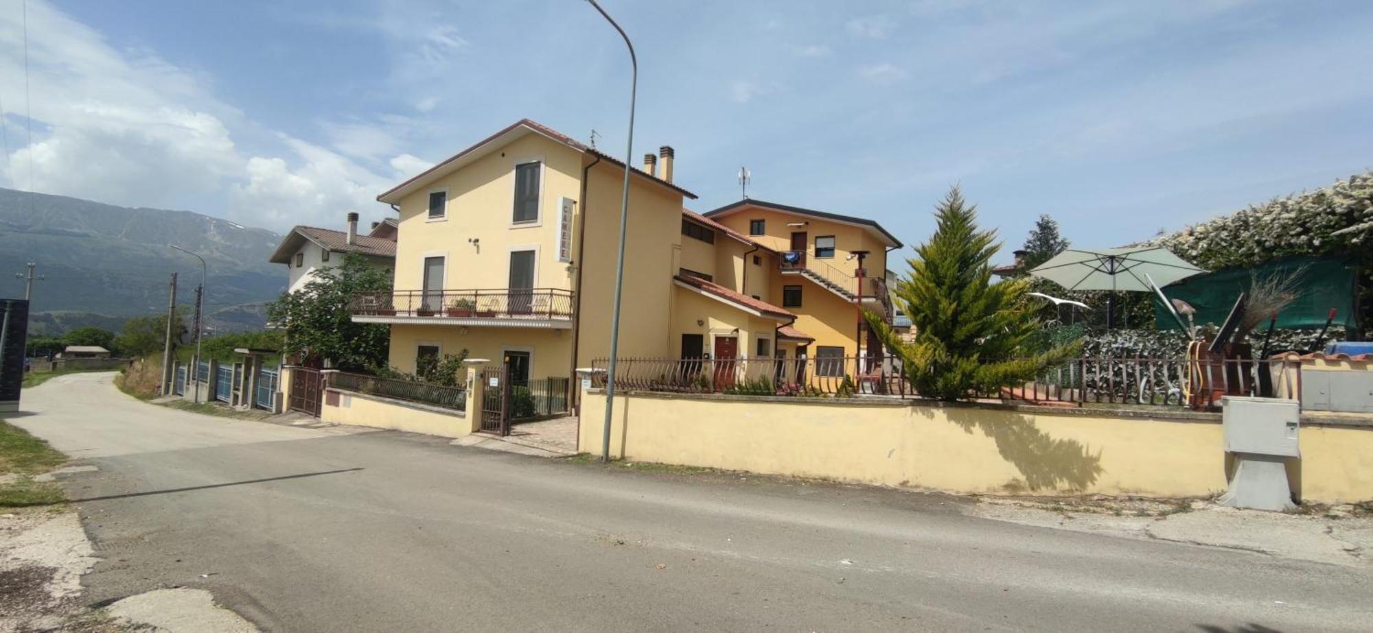 Complesso Turistico Aurora - Camere B&B Poggio Picenze 外观 照片