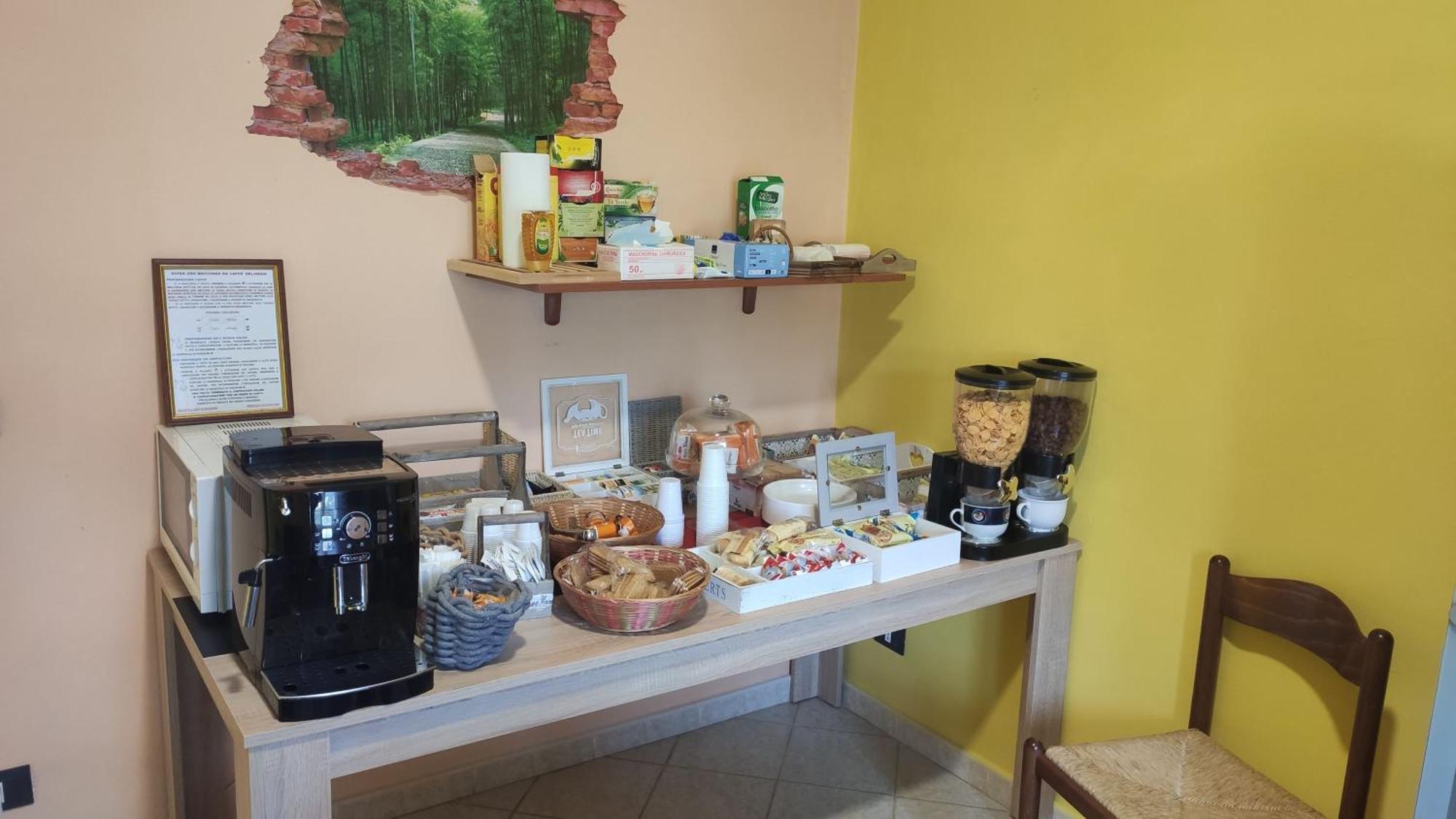 Complesso Turistico Aurora - Camere B&B Poggio Picenze 外观 照片